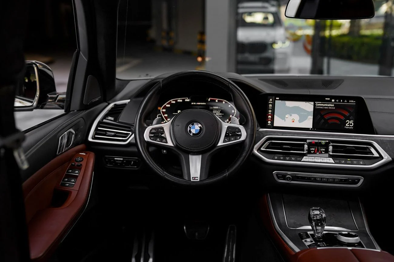 بی‌ام‌و X5 M50i