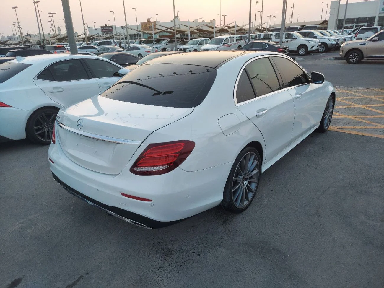 مرسدس بنز E300 مدل 2018