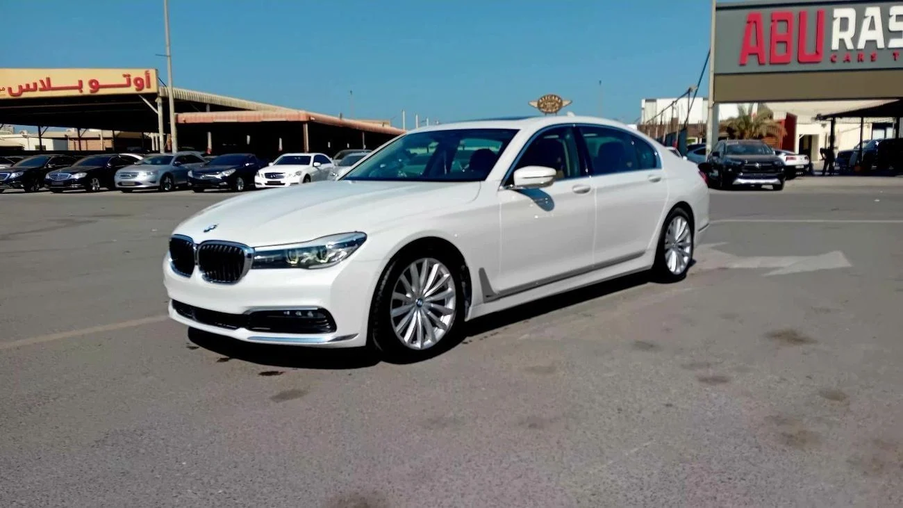 بی‌ام‌و سری 7 مدل 740i 2024