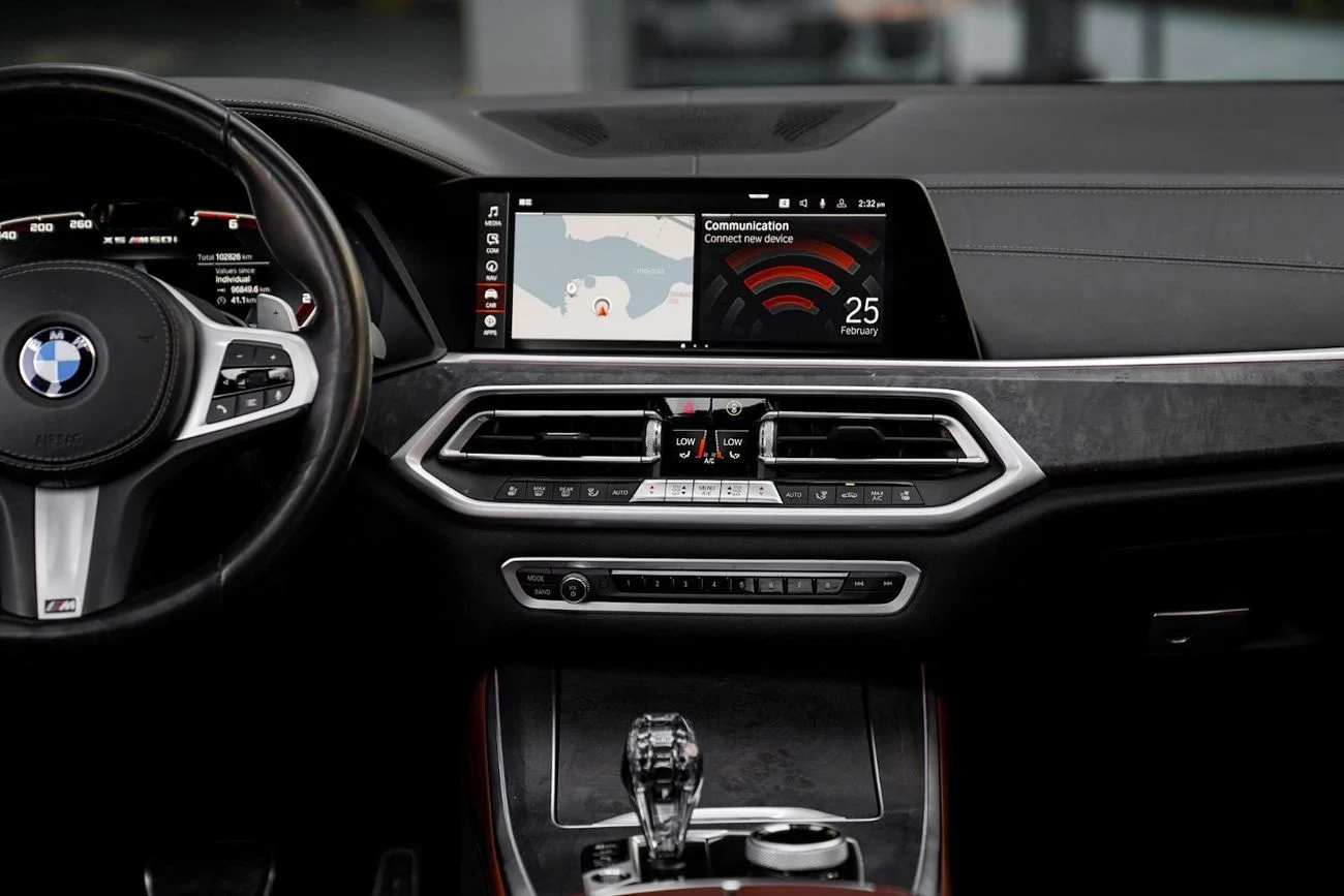 بی‌ام‌و X5 M50i