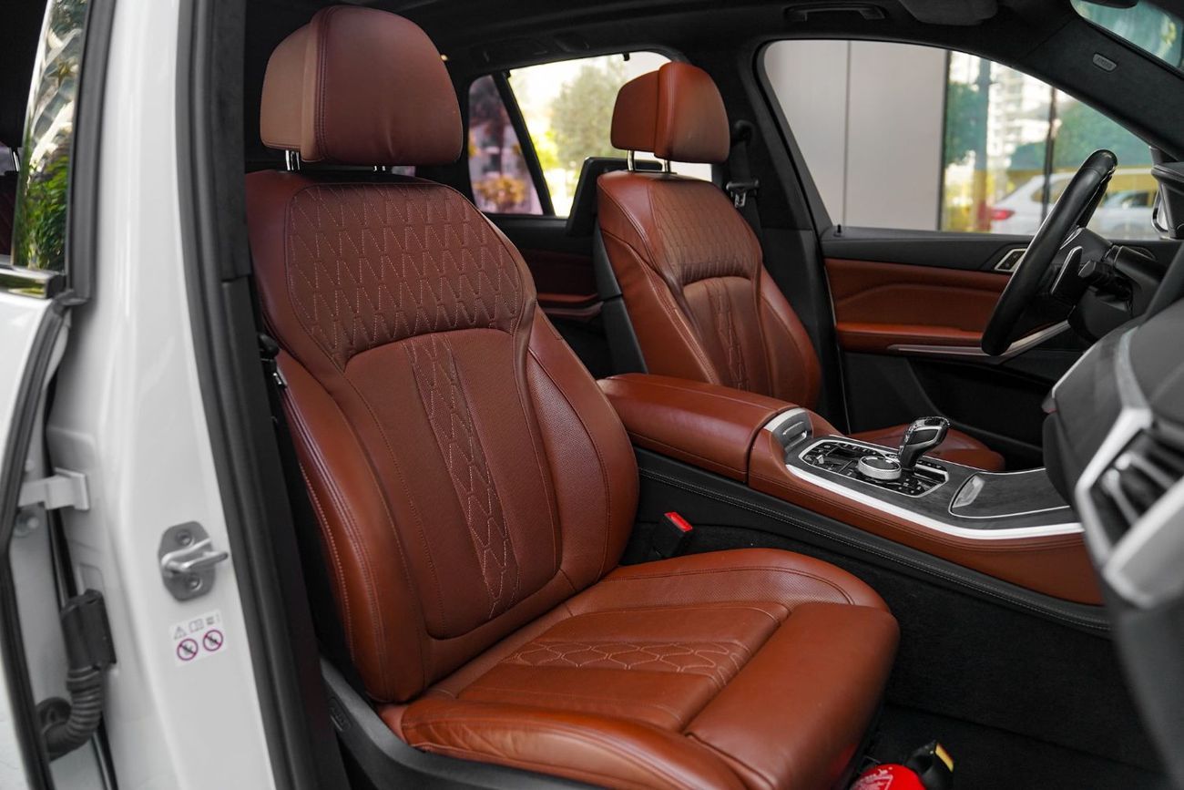 بی‌ام‌و X5 M50i