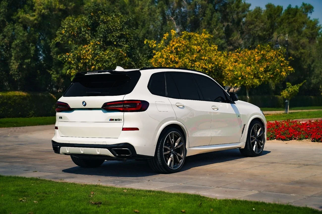 بی‌ام‌و X5 M50i