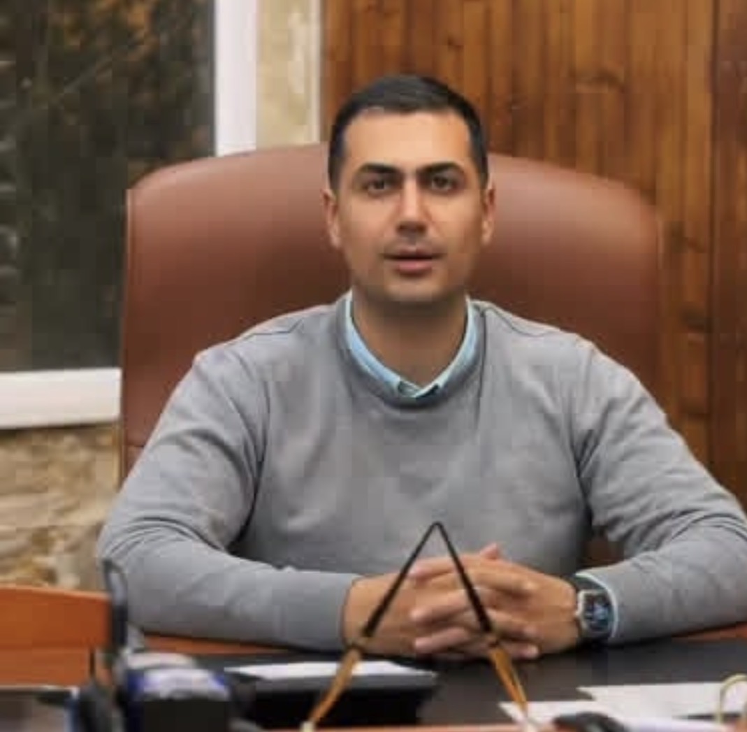 لوگوی اشکان کارز